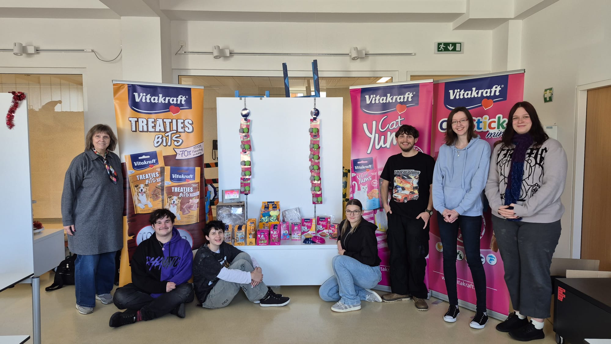 Werbematerialien und Produkte von Vitakraft