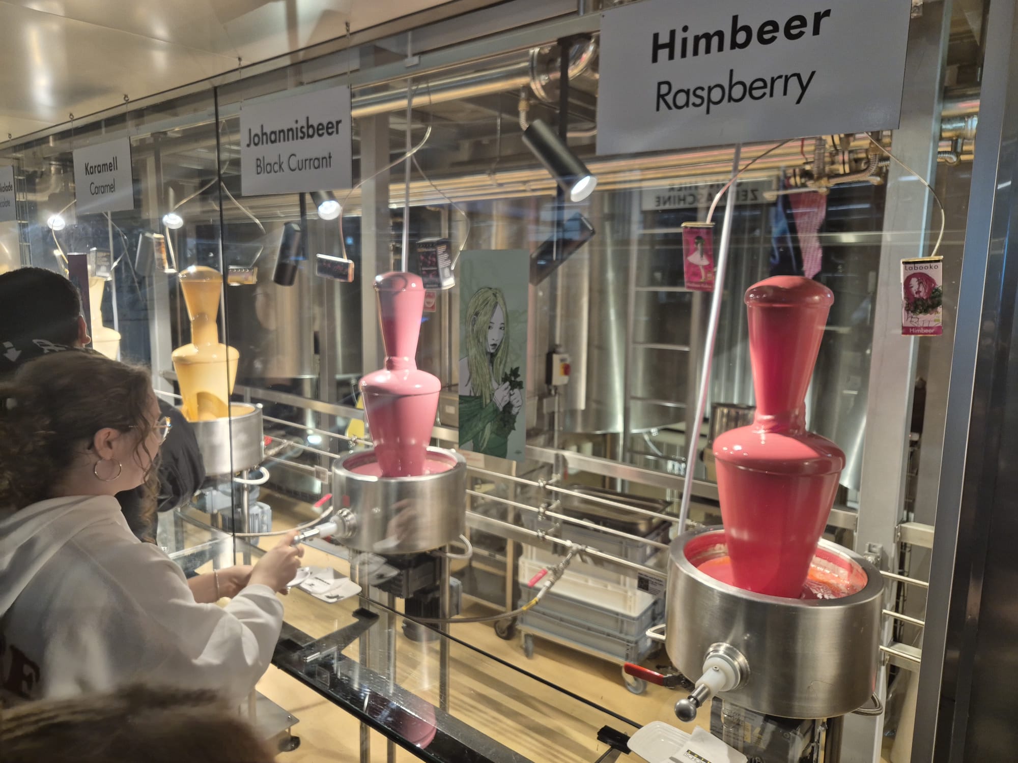 Lebensmittelhändler bei Zotter am Schokobrunnen Lebensmittelhändler bei Zotter am Schokobrunnen