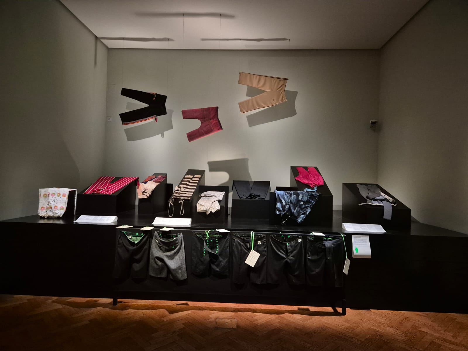 WhatsApp Image 2025-12-19 at 08.33.17 WhatsApp Image 2025-12-19 at 08.33.17