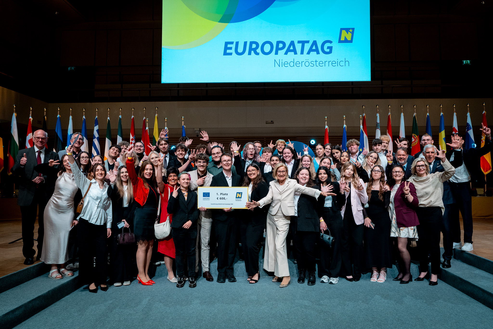 Großer Erfolg für die LBS Theresienfeld: 1. Platz beim Europa-Forum Wachau für wegweisendes KI-Projekt
