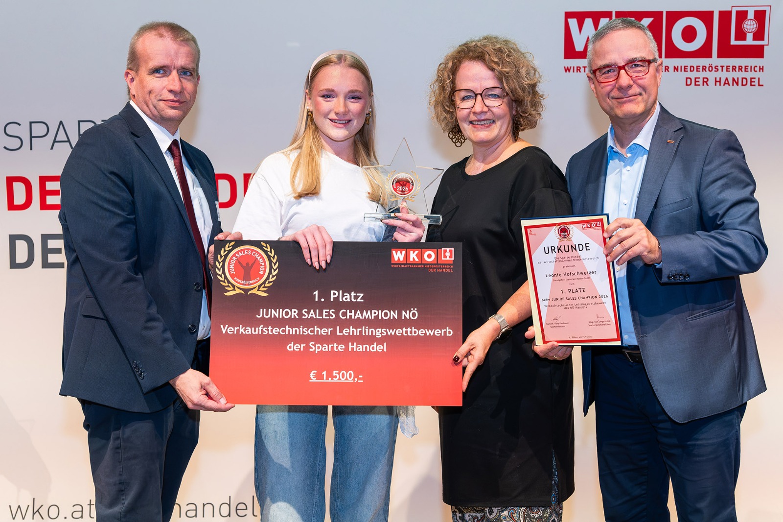 Leonie Hofschweiger gewinnt Junior Sales Champion NÖ, Wirtschaftskammer Niederösterreich